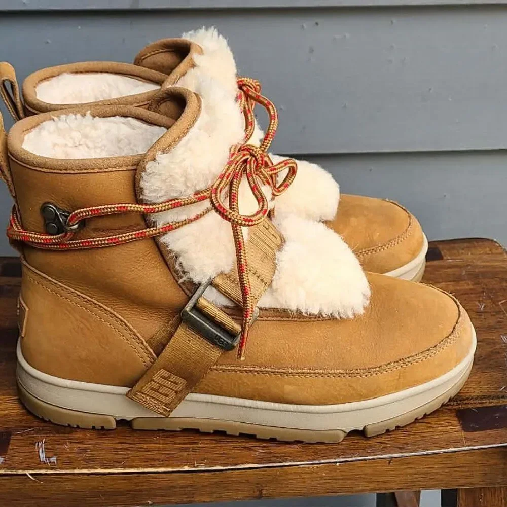 UGG Classic Weather Hiker Chestnut Suede Off White Shearling size 9